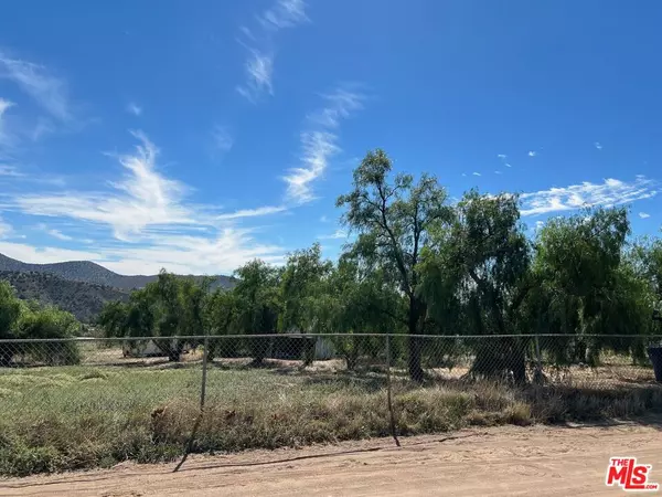 Agua Dulce, CA 91390,9218 Hierba Rd
