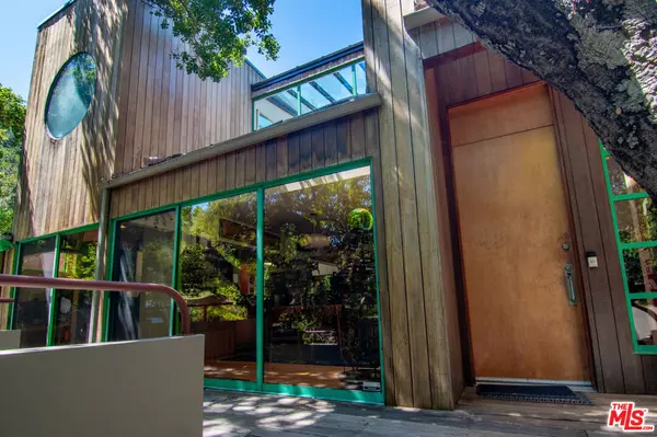 Sherman Oaks, CA 91403,3937 Sumac Dr