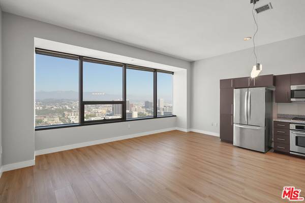 1100 Wilshire Blvd #2703, Los Angeles, CA 90017