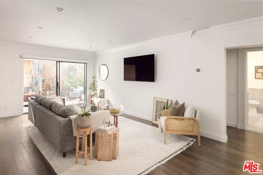 1750 Camino Palmero St #244, Los Angeles, CA 90046