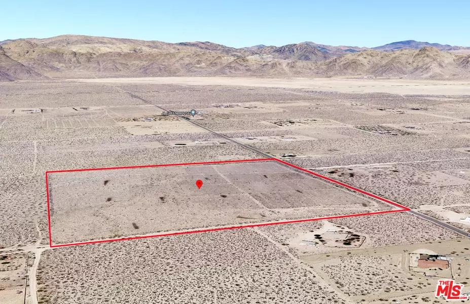 9802 High Rd, Apple Valley, CA 92307