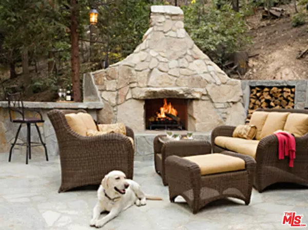 Lake Arrowhead, CA 92352,365 Mittry Ln