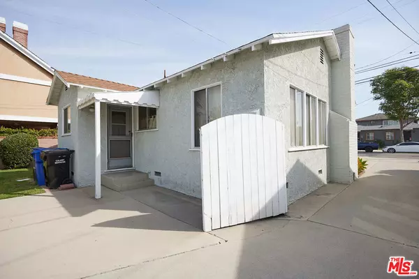 Downey, CA 90241,10429 Western Ave