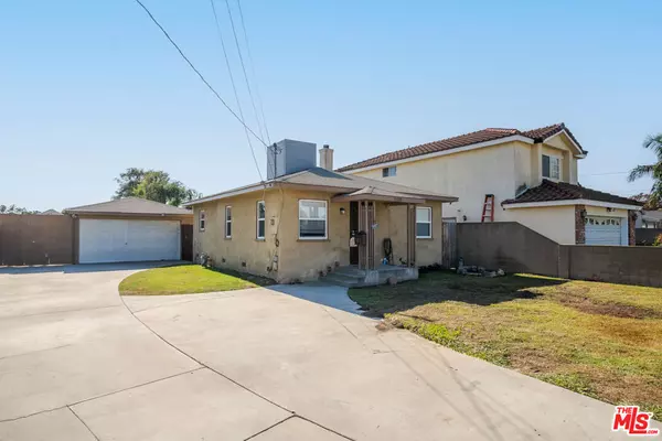 Bellflower, CA 90706,9320 Oak St