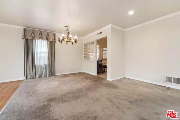 Gardena, CA 90249,13215 Gramercy Pl