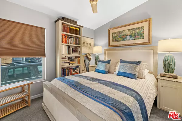 Pacific Palisades, CA 90272,16321 Pacific Coast Highway #118