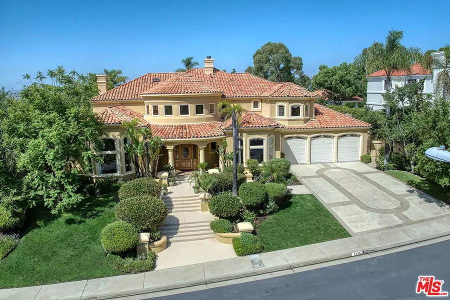 5365 Fremantle Ln, Calabasas, CA 91302