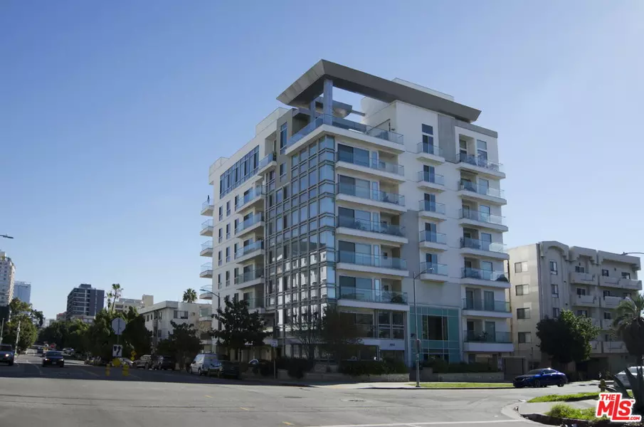 702 S Serrano Ave #503, Los Angeles, CA 90005