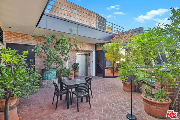 Beverly Hills, CA 90210,421 N Rodeo DR #P-3