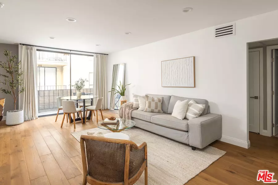 1750 Camino Palmero St #341, Los Angeles, CA 90046