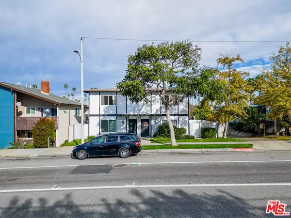 Huntington Beach, CA 92648,7681 Ellis Ave