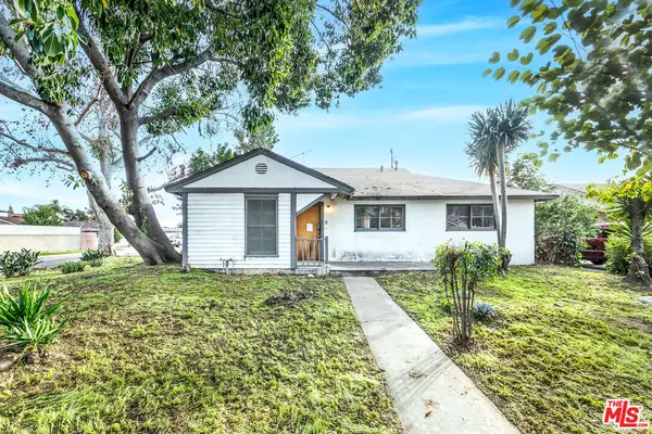 1052 E Galatea St, Azusa, CA 91702