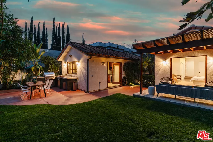 4428 Camellia Ave, Studio City, CA 91602