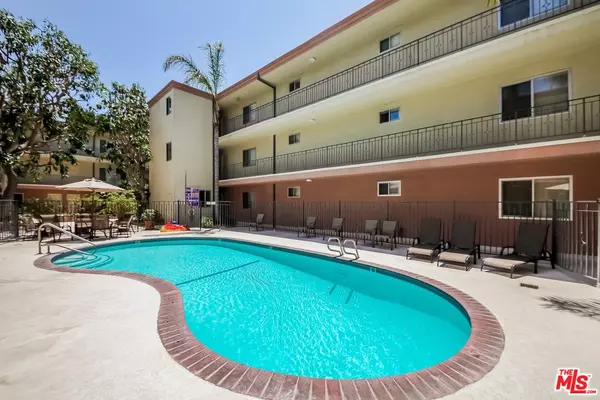 Santa Monica, CA 90405,2002 4th St #212
