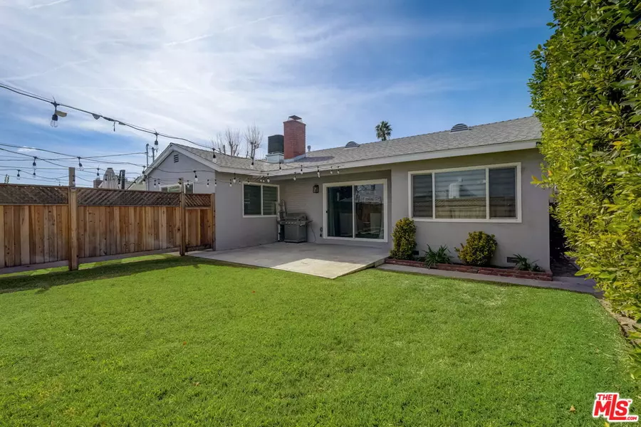 6662 Satsuma Ave, North Hollywood, CA 91606