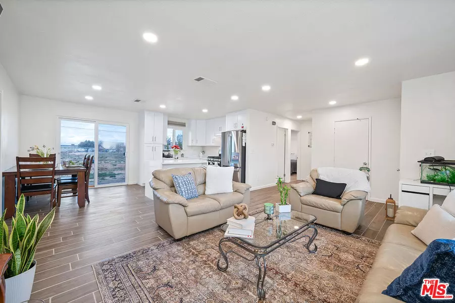 22676 Ottawa Rd, Apple Valley, CA 92308