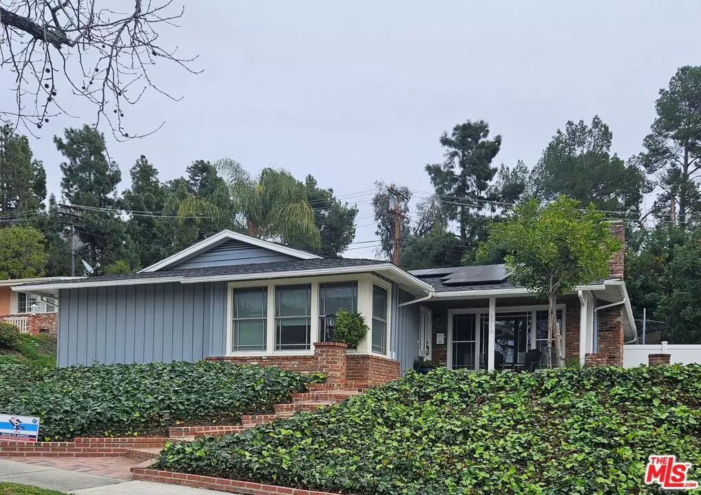 Burbank, CA 91504,2912 N Lamer St