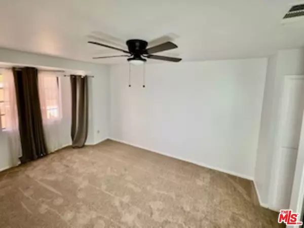 Inglewood, CA 90301,239 W Olive St #2