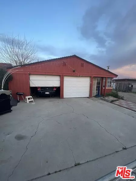 1349 Mesa Dr, Barstow, CA 92311