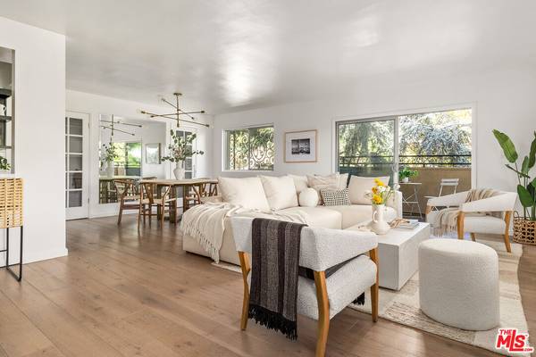 6704 Hillpark Dr #202, Los Angeles, CA 90068