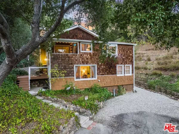 Agoura Hills, CA 91301,29085 Lake Vista Dr