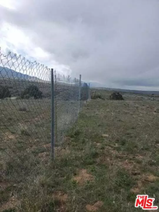 Tehachapi, CA 93561,0-vac Wakeman Dr