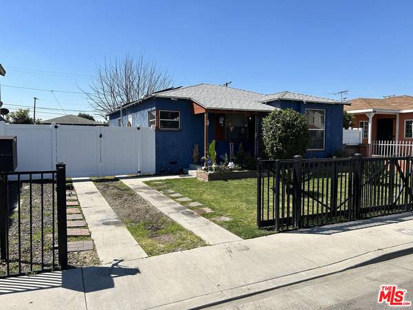 3268 Flower St, Lynwood, CA 90262