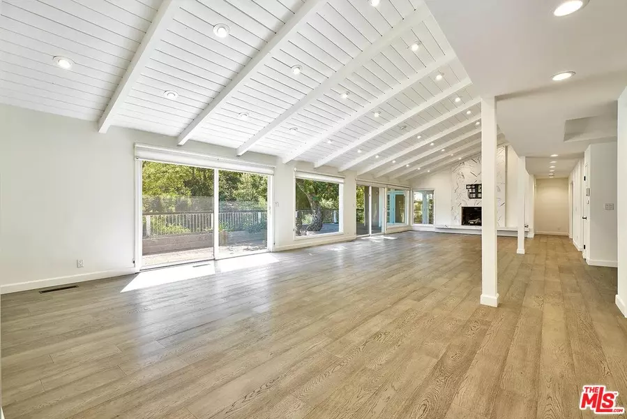 1550 N Walnut St, La Habra Heights, CA 90631