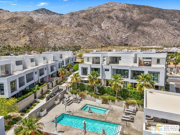 890 Cameron Center Dr, Palm Springs, CA 92264