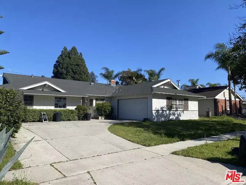 206 N Royal Pl, Anaheim, CA 92806