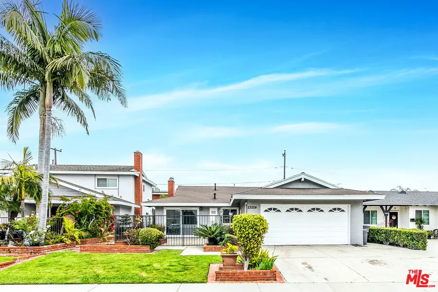 23524 Caroldale Ave, Carson, CA 90745