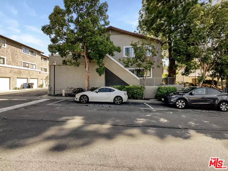 1635 Charterwood Ct #121, Thousand Oaks, CA 91362