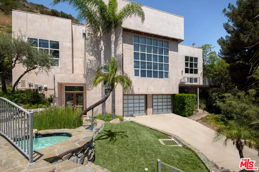 1807 San Ysidro Dr, Beverly Hills, CA 90210