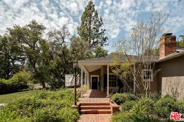 Altadena, CA 91001,2085 E Altadena Dr