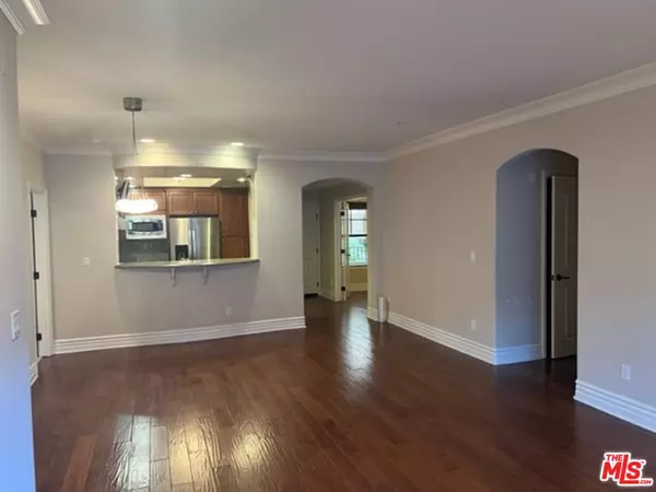 Studio City, CA 91604,12026 Hoffman St #204