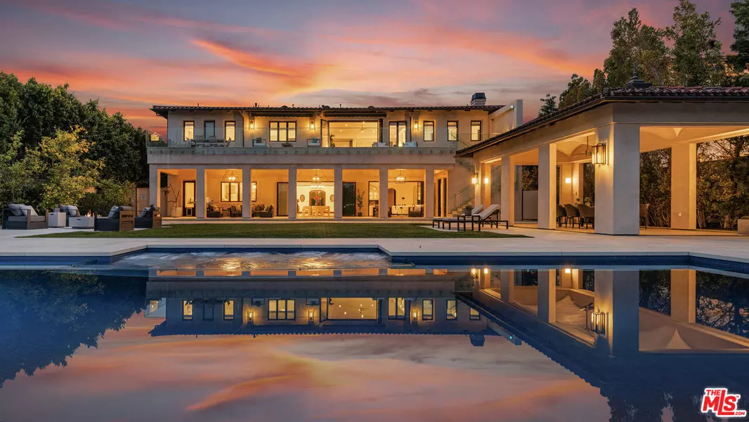 11782 Southampton CT, Los Angeles, CA 90077