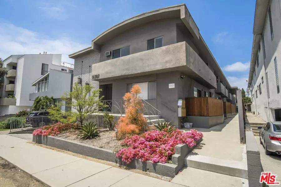 11707 Kiowa Ave, Los Angeles, CA 90049