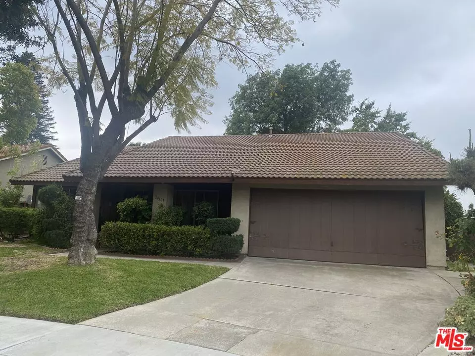 Diamond Bar, CA 91765,24101 Silver Spray Dr