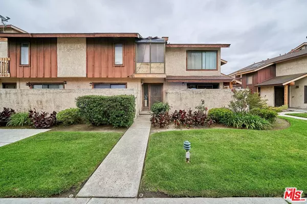 Paramount, CA 90723,8043 70th St