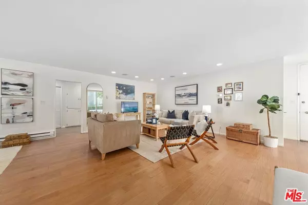 Santa Monica, CA 90403,520 Montana Ave #101