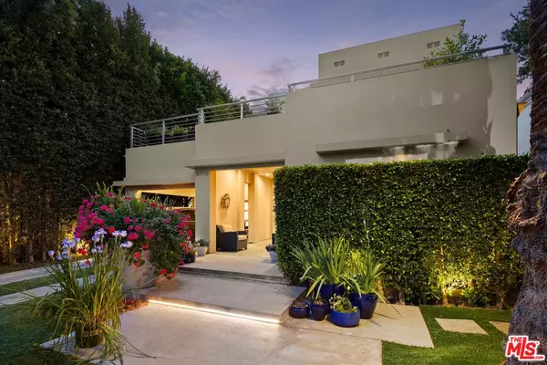 8719 Rosewood Ave, West Hollywood, CA 90048