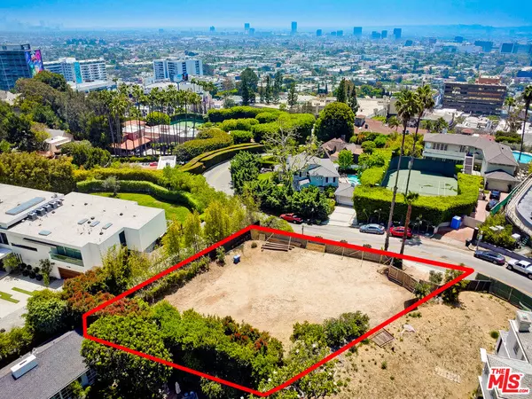 1242 Sunset Plaza Dr, Los Angeles, CA 90069