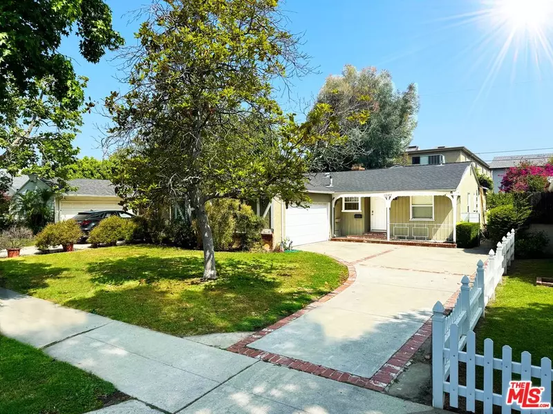 15123 Killion St, Sherman Oaks, CA 91411