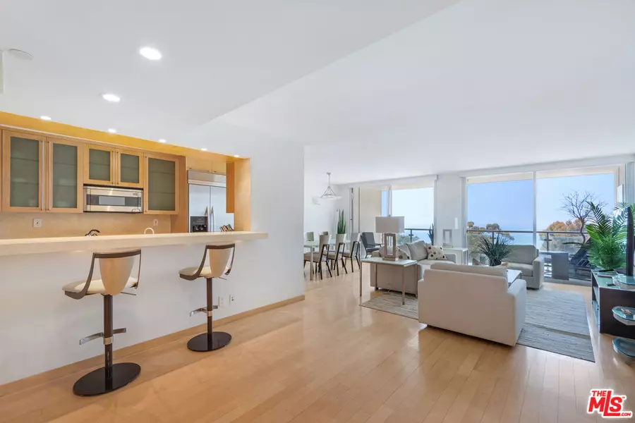 201 Ocean Ave #703B, Santa Monica, CA 90402