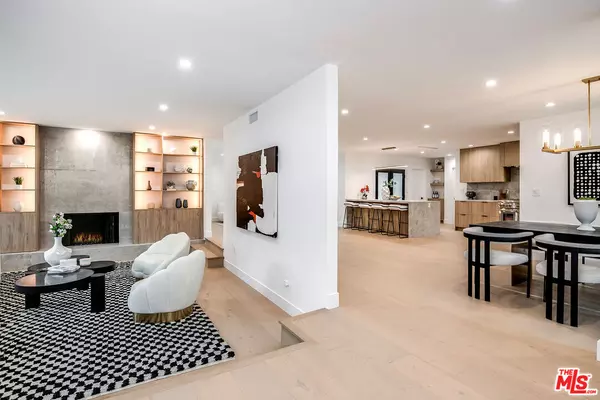 Encino, CA 91436,4301 Bergamo Dr