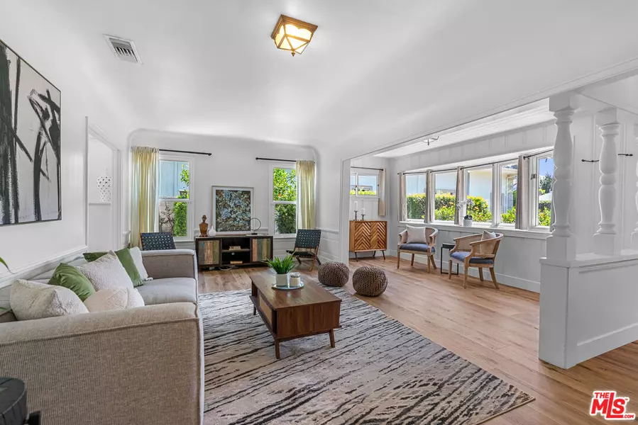 218 N Fairview St, Burbank, CA 91505