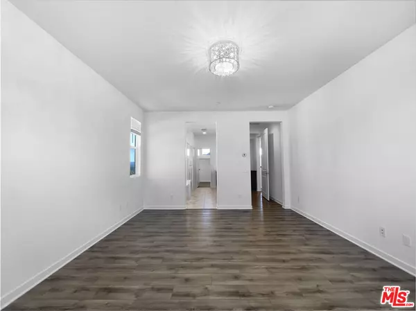 Santa Clarita, CA 91350,18311 Cachet Way