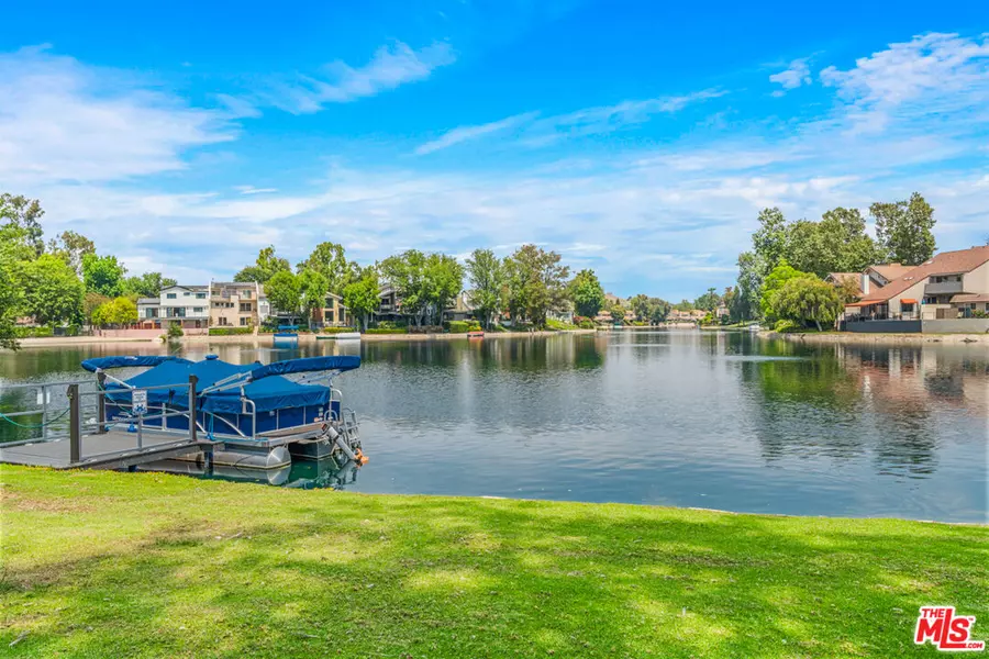 4762 Park Granada #268, Calabasas, CA 91302