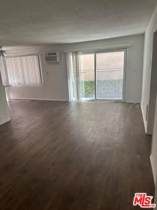 Los Angeles, CA 90035,9023 Alcott St #102