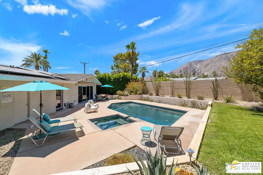 2221 N Cardillo Ave, Palm Springs, CA 92262